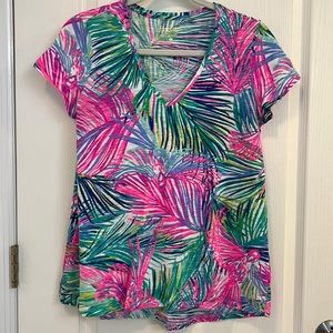 Lilly Pulitzer Etta V Neck Tshirt, Multi Scarlet Macaw Size Small